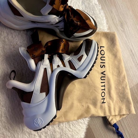COPY - LV Louis Vuitton Archlight Sneakers. Bought at Rodeo Drive in a boutique. - Picture 1 of 10